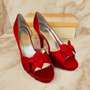 Michaelangelo Maribelle Heels, Size 9